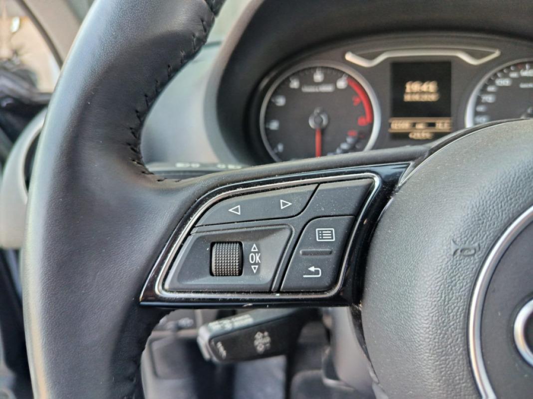 AUDI A3 Design 30 TFSI 85kW 116CV Sportback