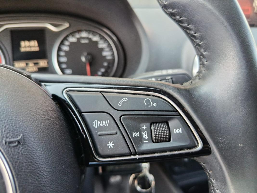 AUDI A3 Design 30 TFSI 85kW 116CV Sportback