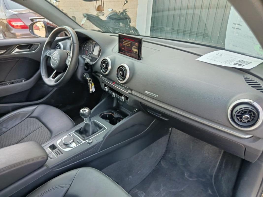 AUDI A3 Design 30 TFSI 85kW 116CV Sportback