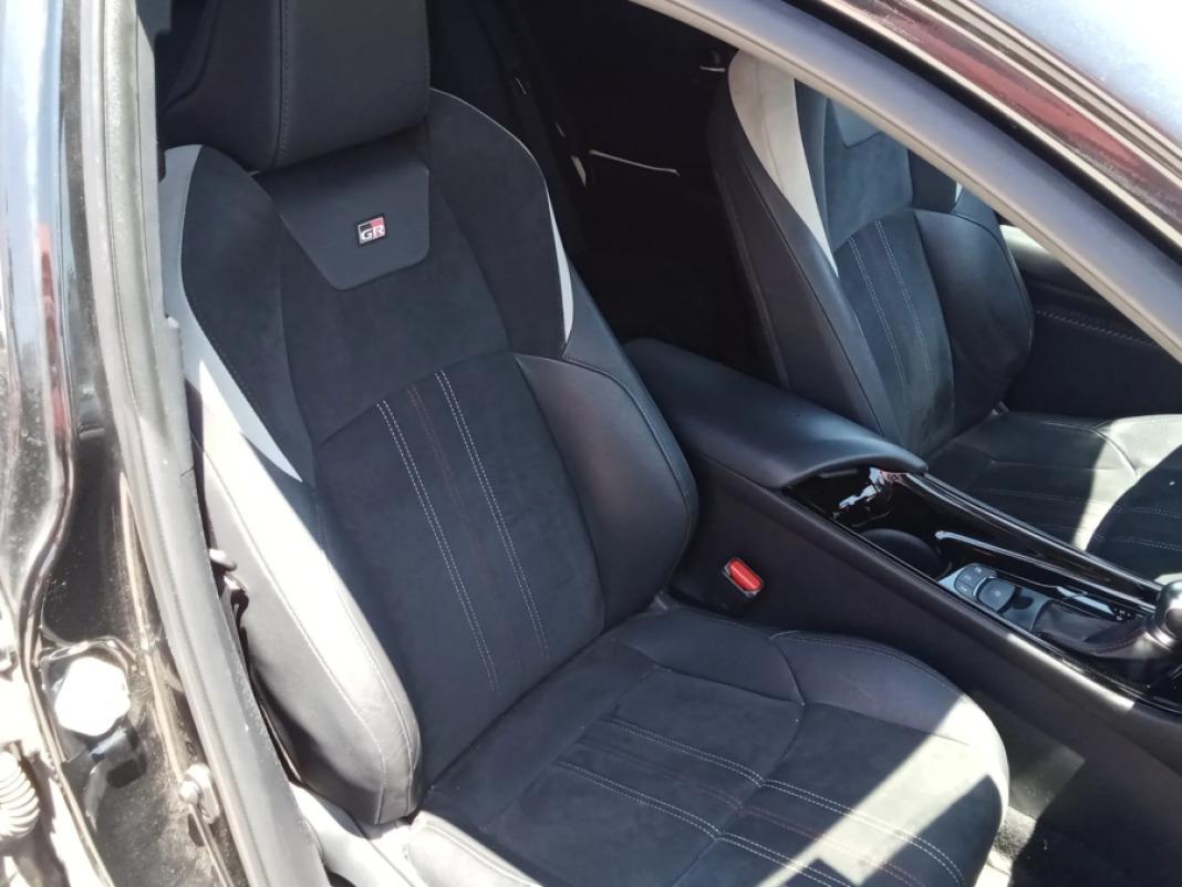TOYOTA C-hr 2.0 180H GR Sport Black Edition