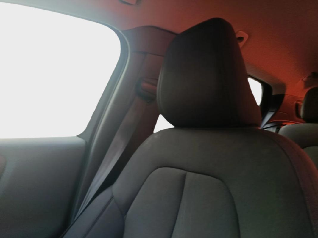 Volvo Xc40 2.0 B4 G AWD Momentum Pro Auto