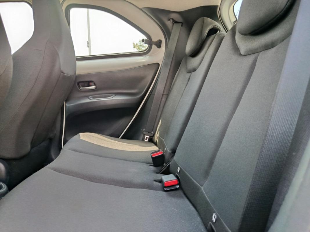 TOYOTA Aygo X Cross 1.0 VVTI 72CV Play