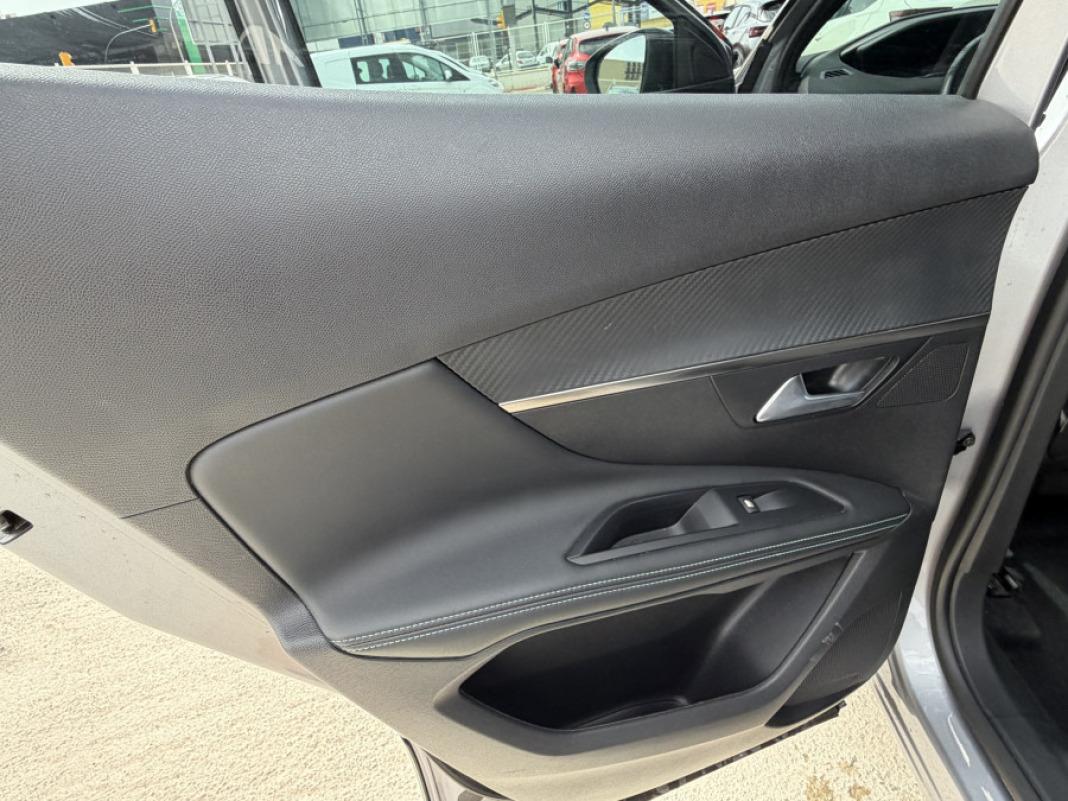 Peugeot 3008 1.2 PureTech 96KW SS Allure Pack