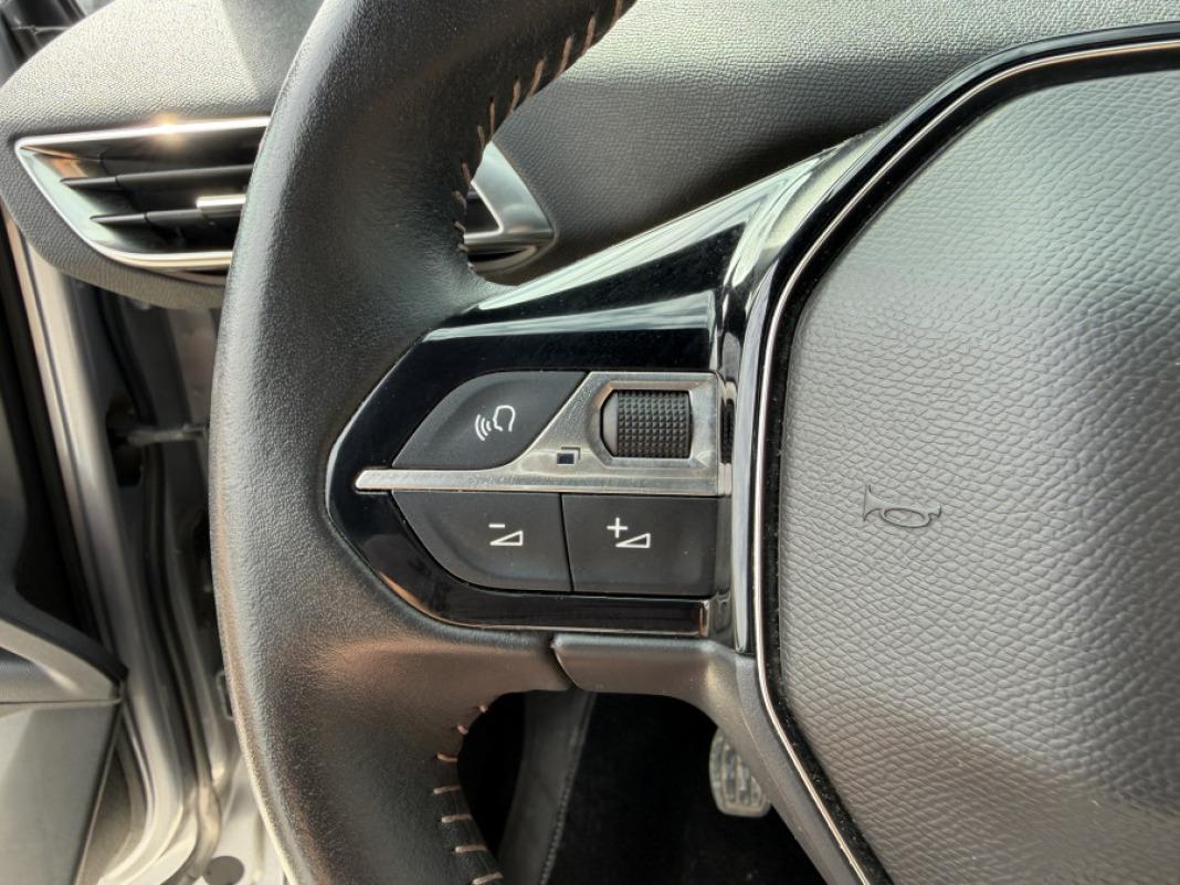 Peugeot 3008 1.2 PureTech 96KW SS Allure Pack