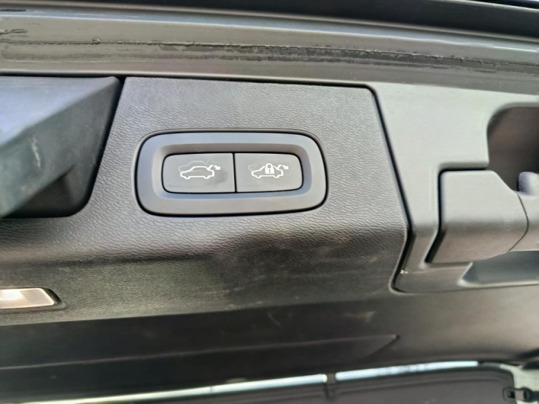Volvo Xc60 2.0 B4 D AWD RDesign Auto