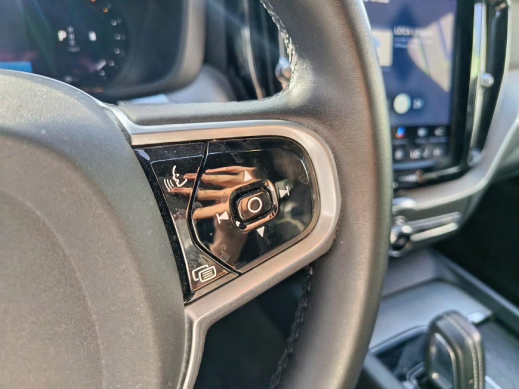Volvo Xc60 2.0 B4 D AWD RDesign Auto