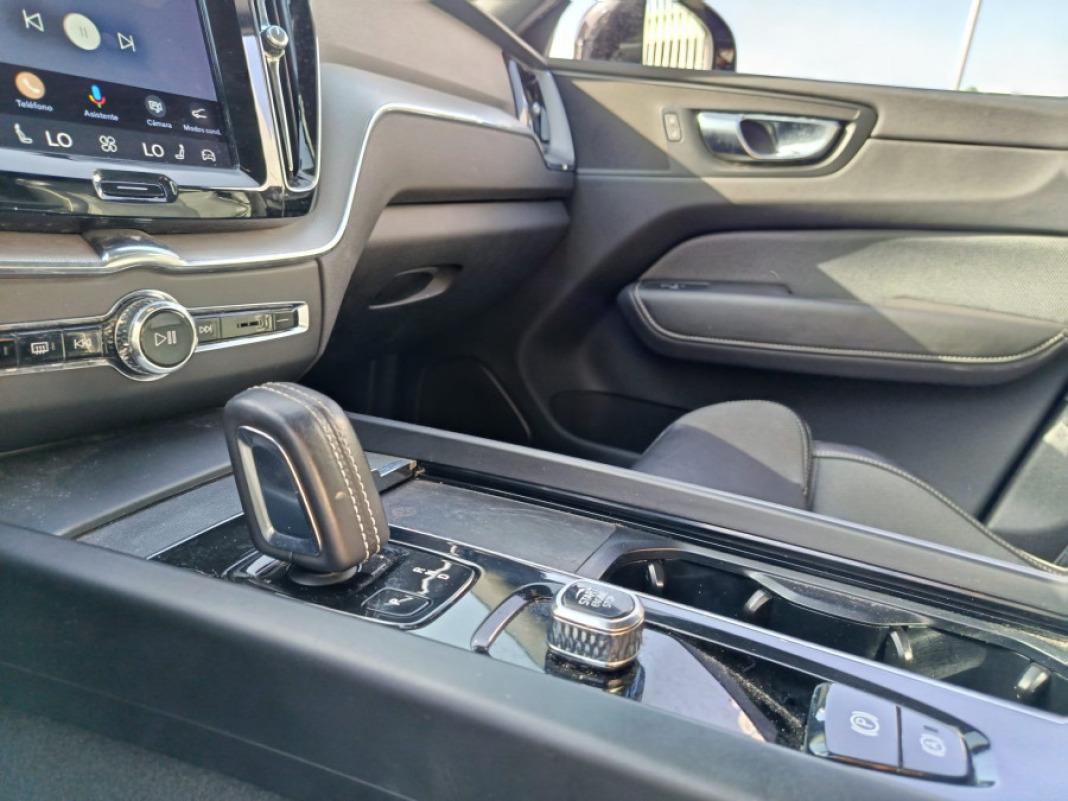 Volvo Xc60 2.0 B4 D AWD RDesign Auto