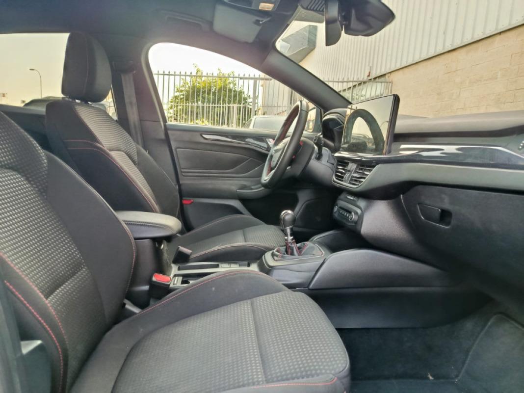 Ford Focus 1.0 Ecoboost MHEV 92kW STLine