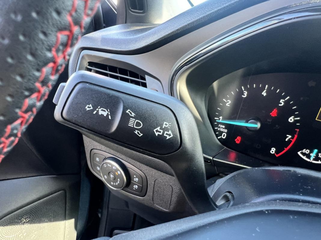 Ford Focus 1.0 Ecoboost MHEV 92kW STLine