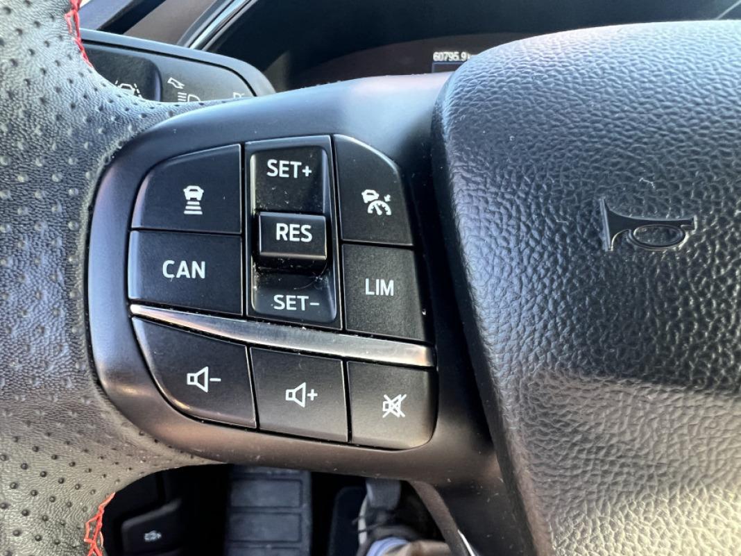 Ford Focus 1.0 Ecoboost MHEV 92kW STLine
