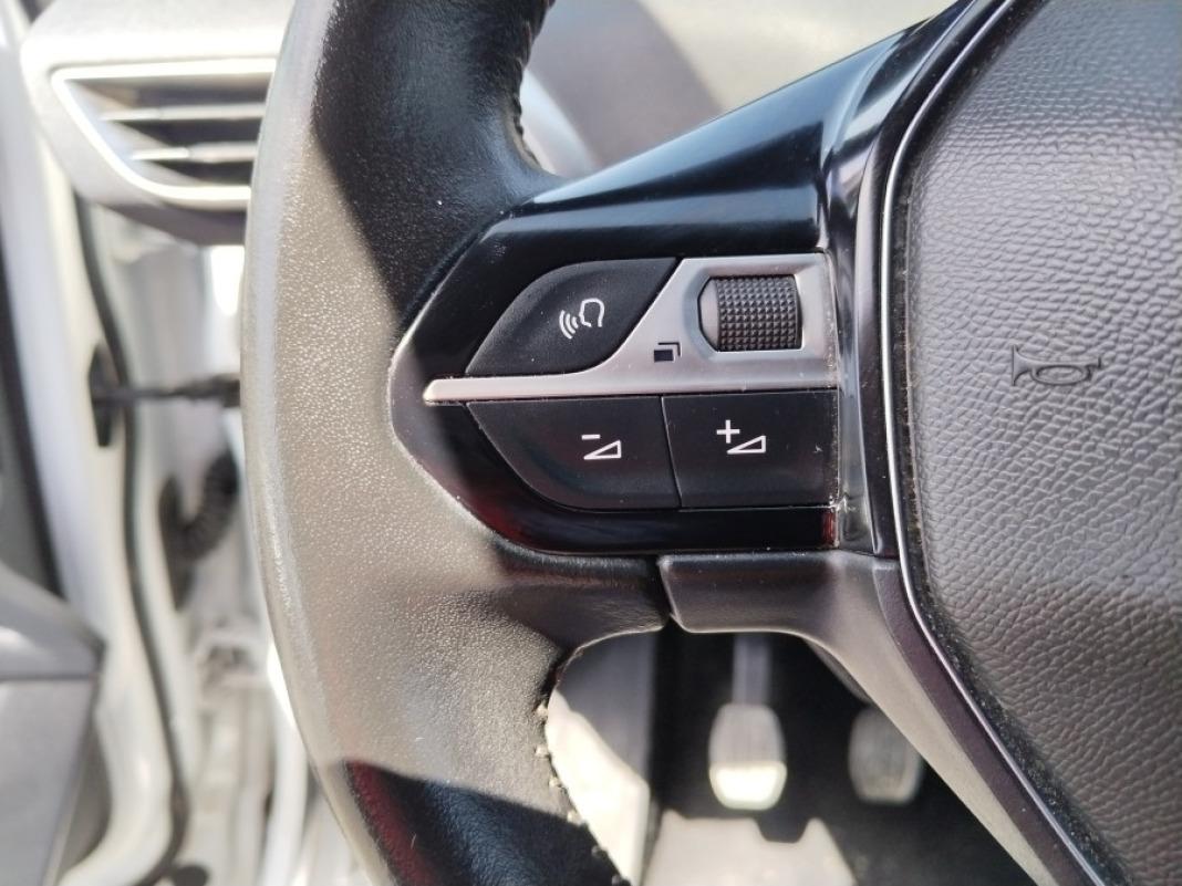 Peugeot 3008 1.2 PureTech 96KW SS Allure Pack