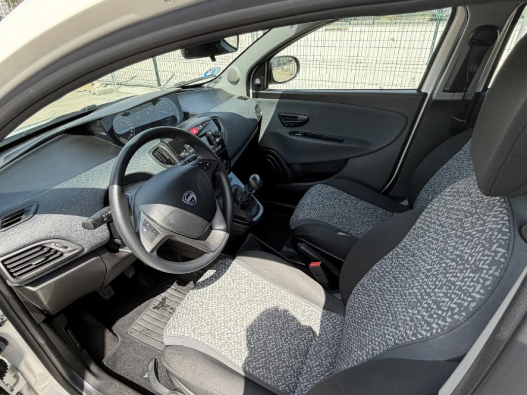 Lancia Ypsilon 0.9 GOLD STOP&START