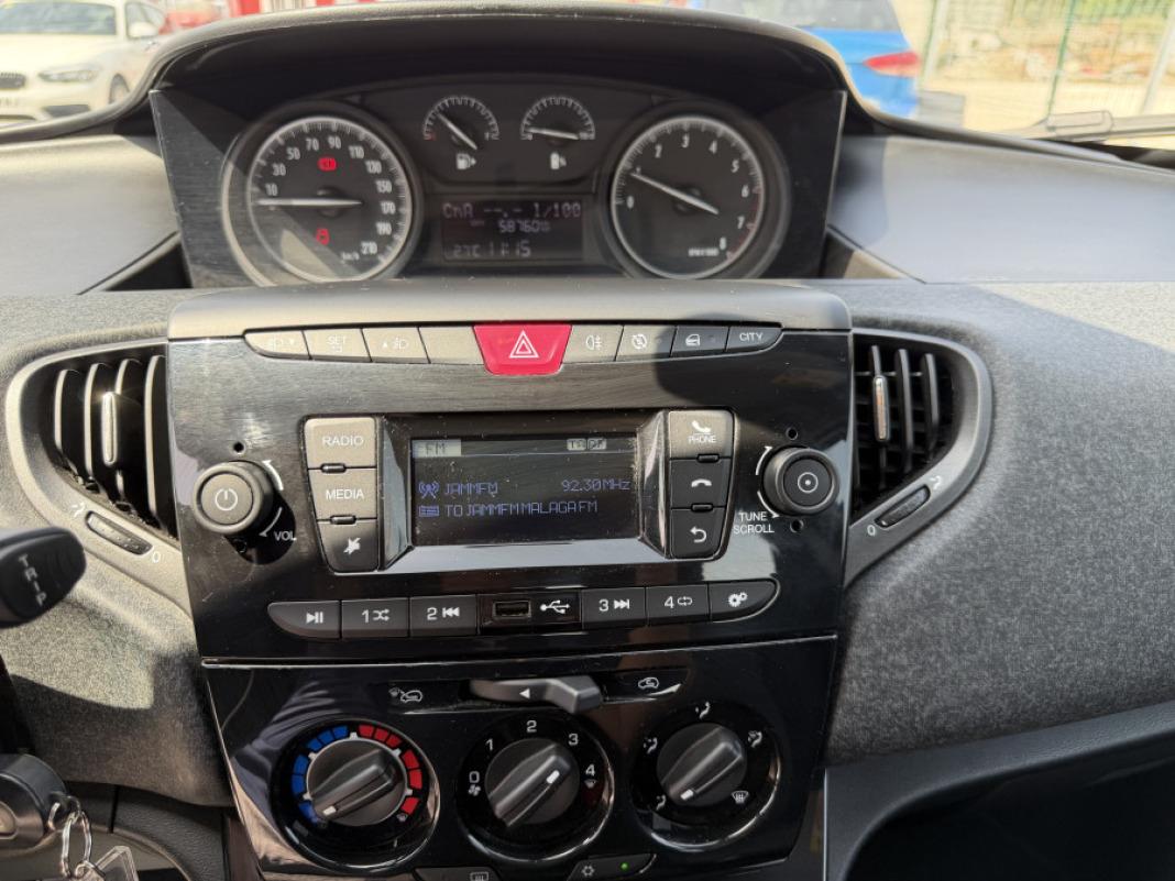 Lancia Ypsilon 0.9 GOLD STOP&START