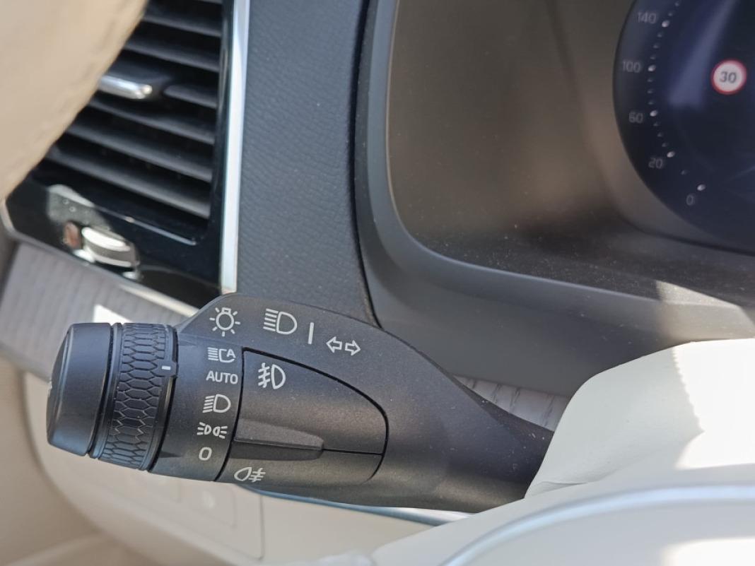 Volvo Xc90 2.0 T8 AWD Core Recharge Auto