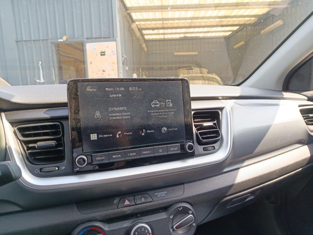 Kia Stonic 1.0 TGDi 74kW 100CV MHEV iMT Concept