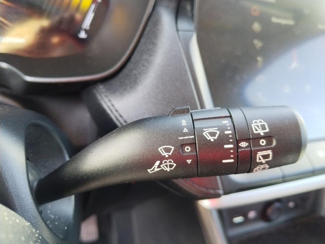 Mg Zs Hybrid Standard