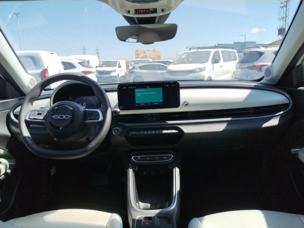 Fiat 600 600 MHEV La prima 1.2 74kW 100CV DDCT
