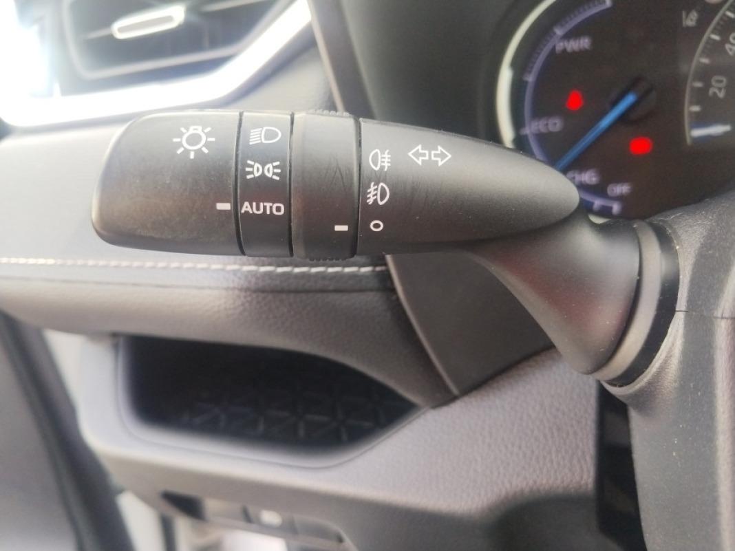 TOYOTA Rav4 2.5l 220H Advance Plus