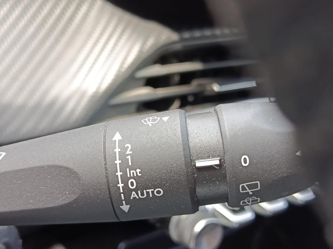 Peugeot 2008 Active Puretech 100 SS 6 Vel. MAN