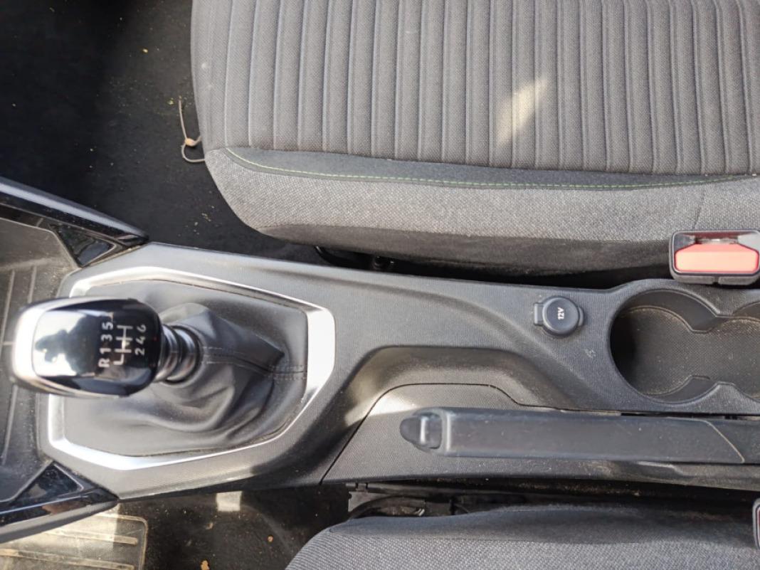 Peugeot 2008 Active Puretech 100 SS 6 Vel. MAN