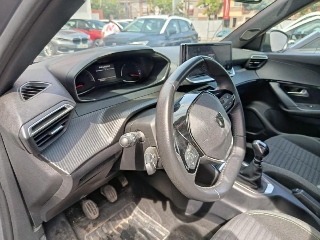 Peugeot 2008 Active Puretech 100 SS 6 Vel. MAN