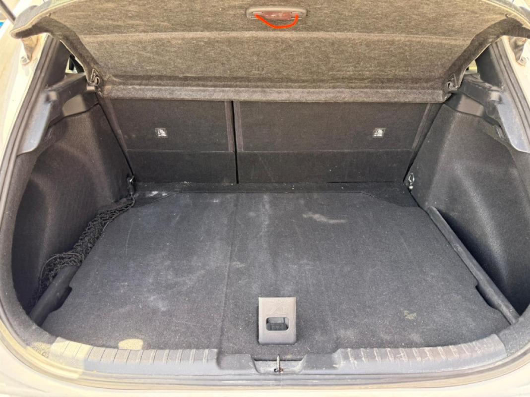 TOYOTA Corolla 2.0 180H STYLE ECVT