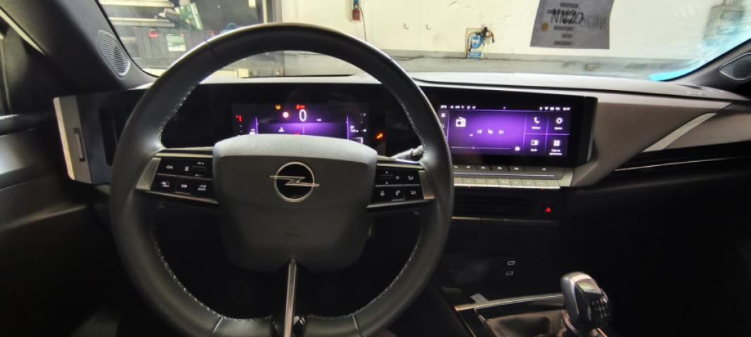 Opel Astra 1.2T XHT 96kW 130CV GS