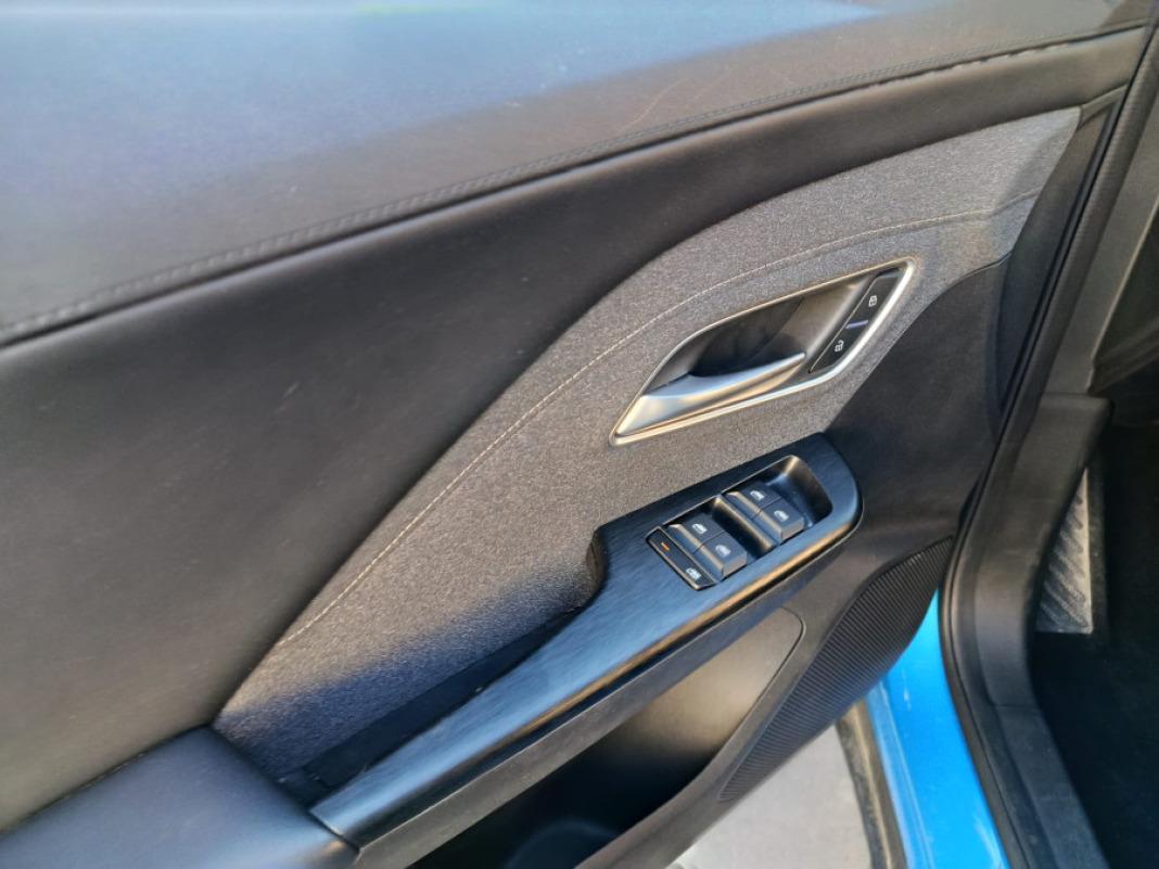 Mg Zs Hybrid Standard