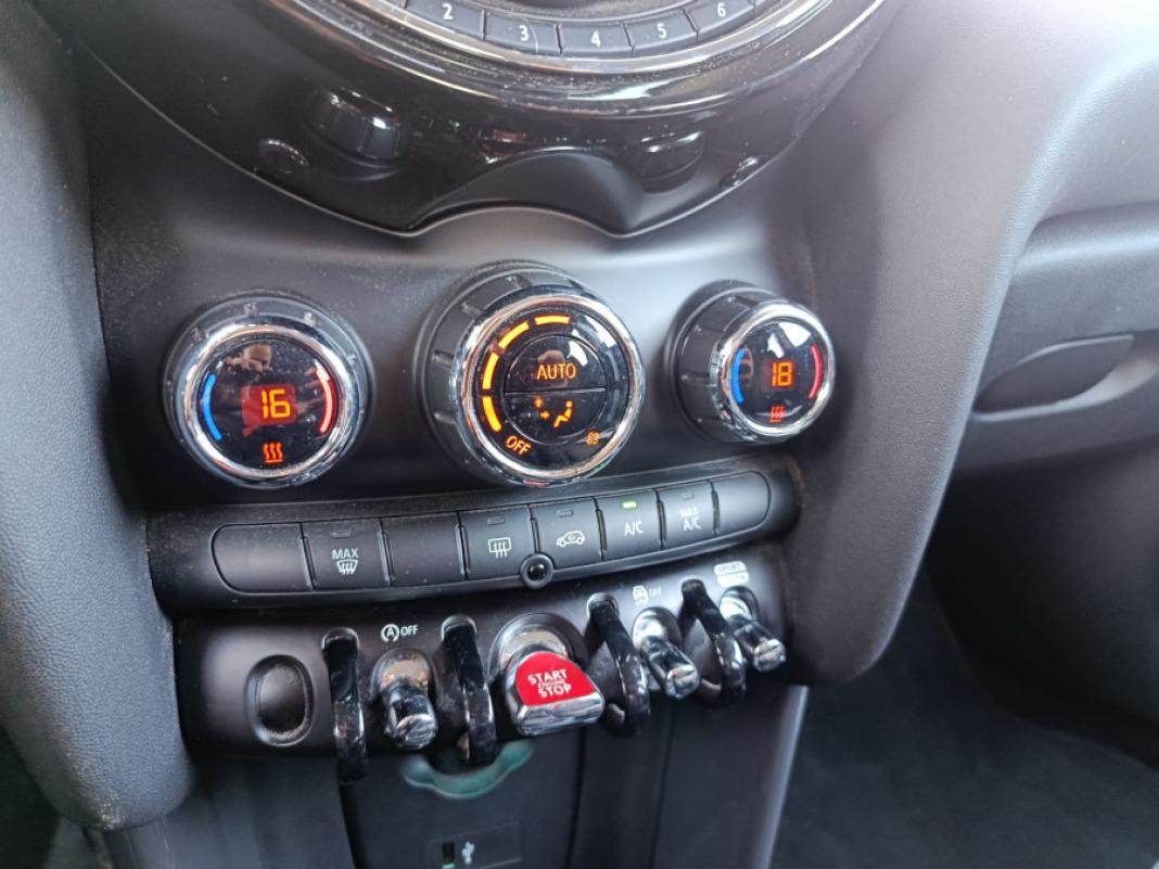 Mini Mini COOPER 5 PUERTAS