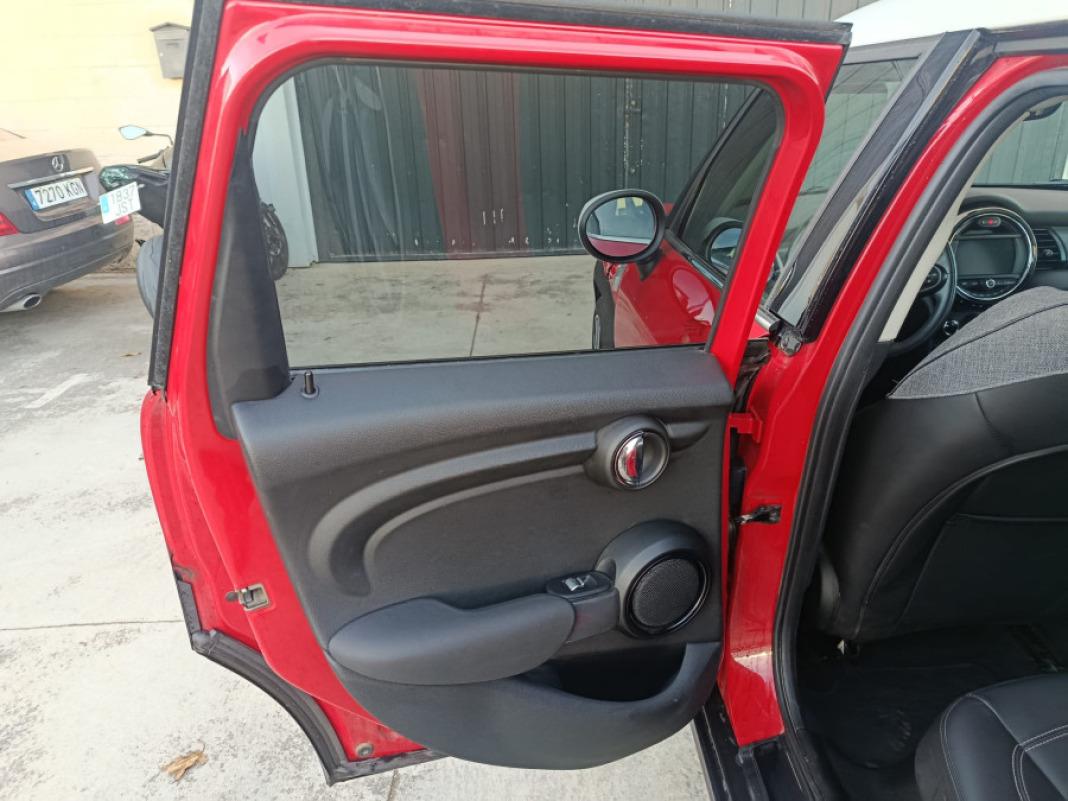 Mini Mini COOPER 5 PUERTAS