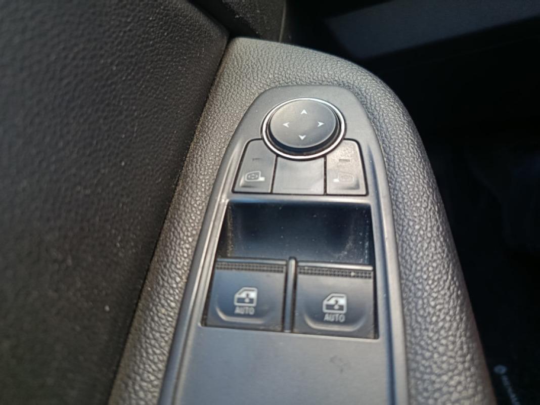 Renault Clio Equilibre TCe 67 kW 91CV