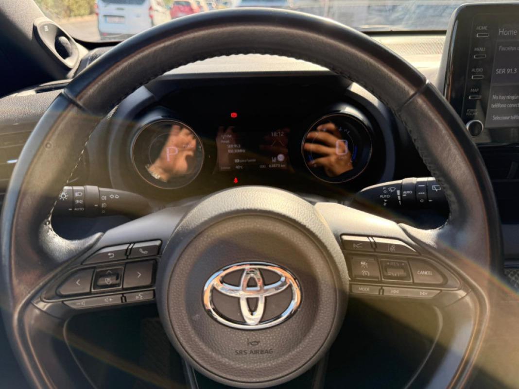 TOYOTA Yaris 1.5 120H Style P. Premier Edition