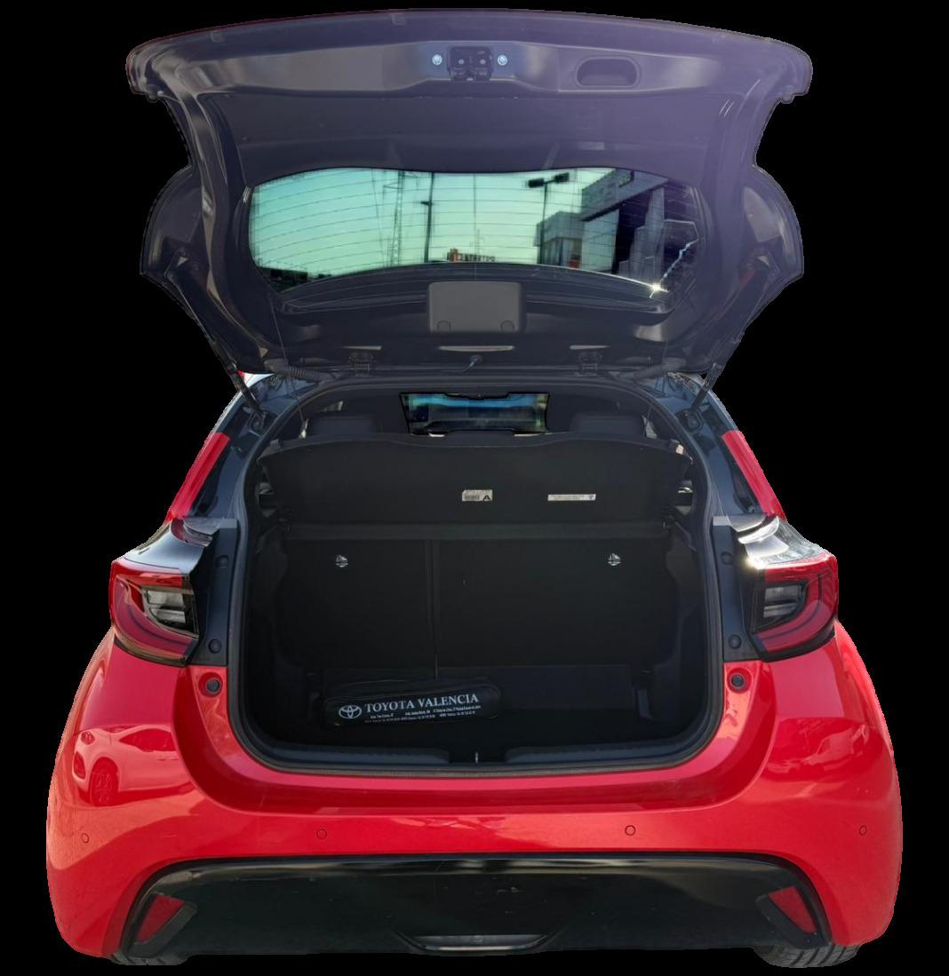 TOYOTA Yaris 1.5 120H Style P. Premier Edition