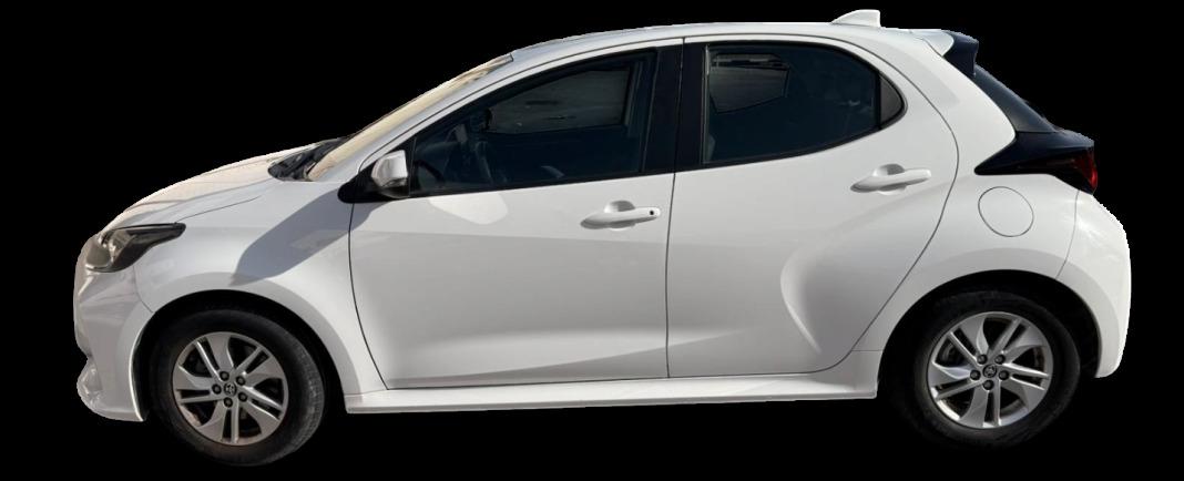 TOYOTA Yaris 1.5 120H Business Plus