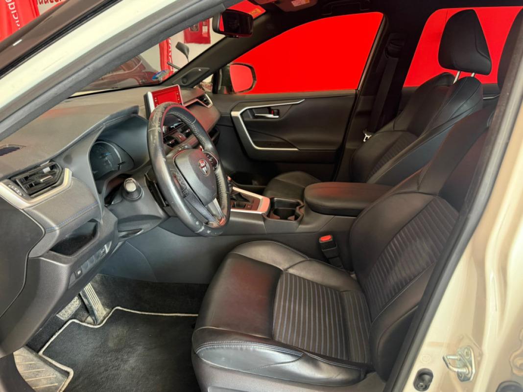 TOYOTA Rav4 2.5l 220H Feel