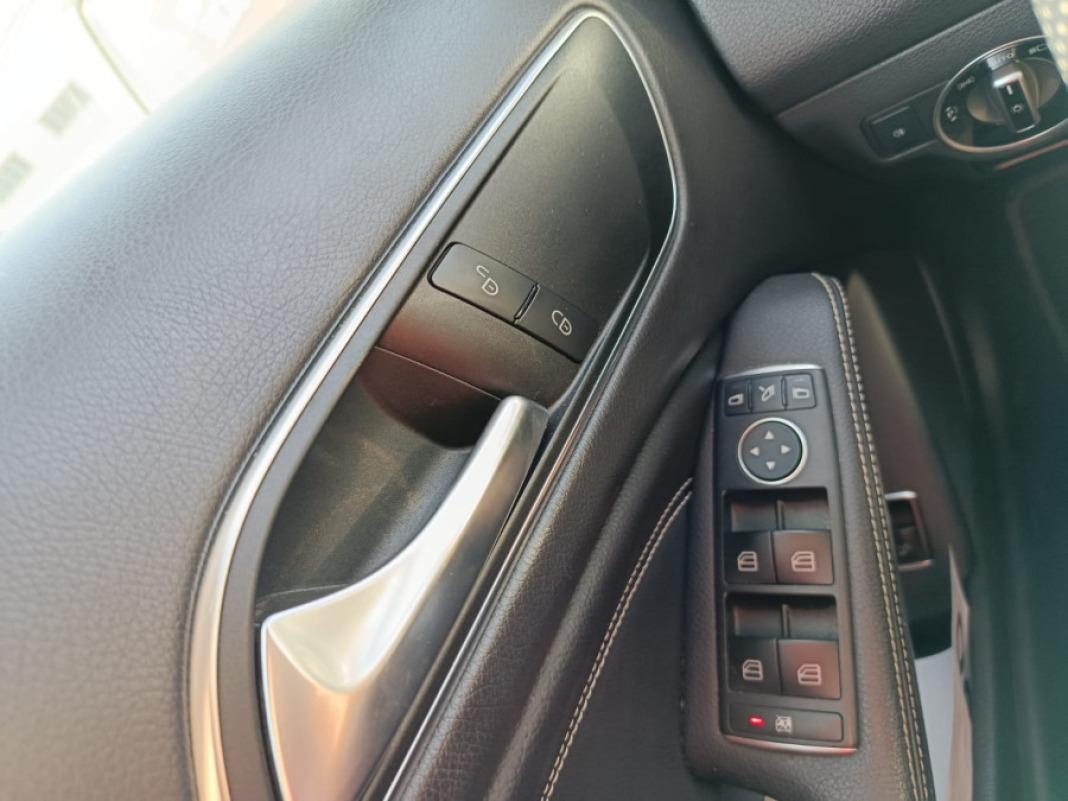 mercedes-benz Gla GLA 180