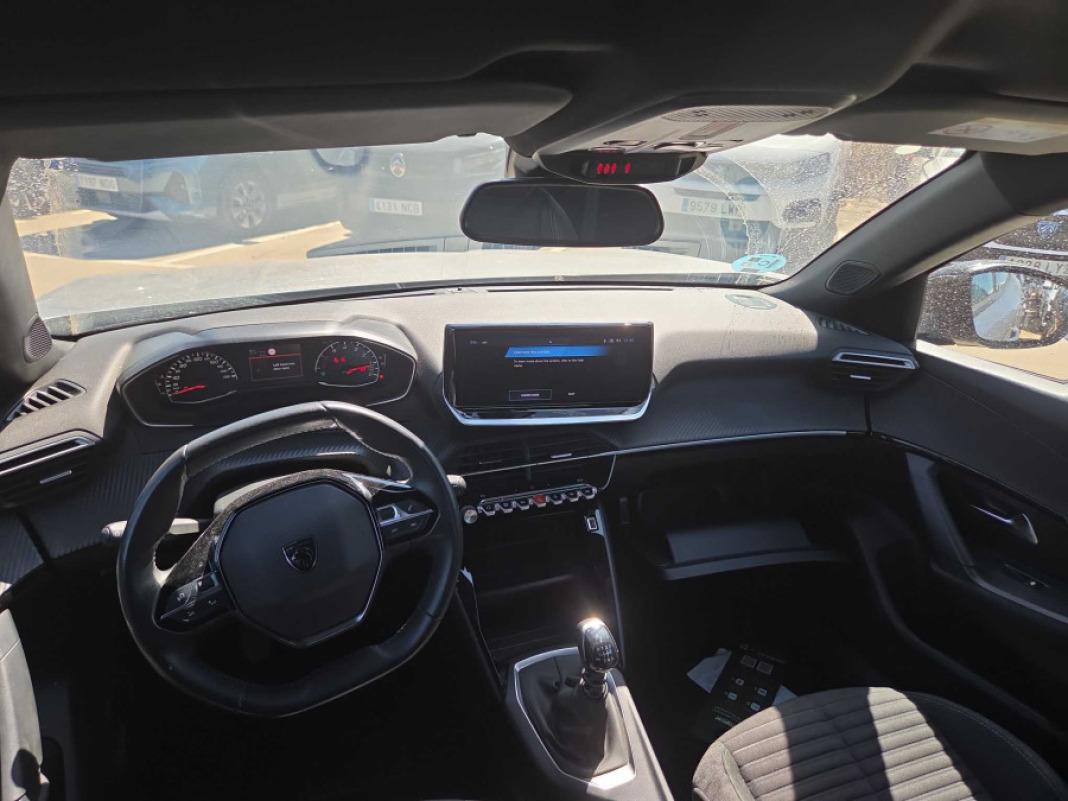 Peugeot 2008 Active Puretech 100 SS 6 Vel. MAN
