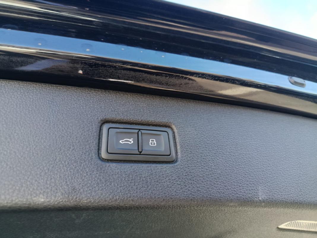 AUDI Q7 S line 45 TDI 170kW 232CV quat. tip.