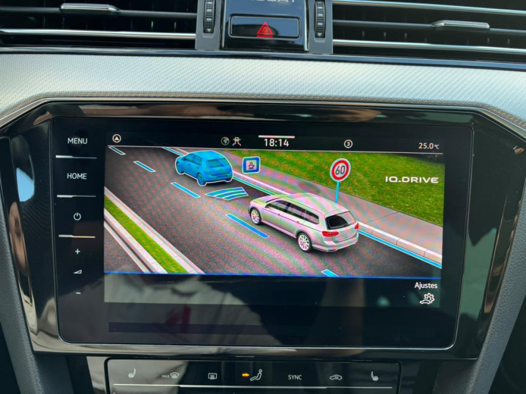 Volkswagen Passat Variant RLine 2.0 TDI 110kW DSG