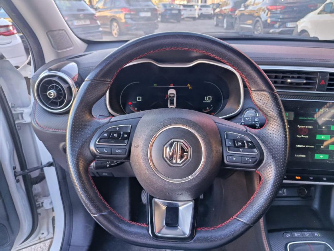 Mg Zs 1.0 T-GDI 111 Luxury  5P