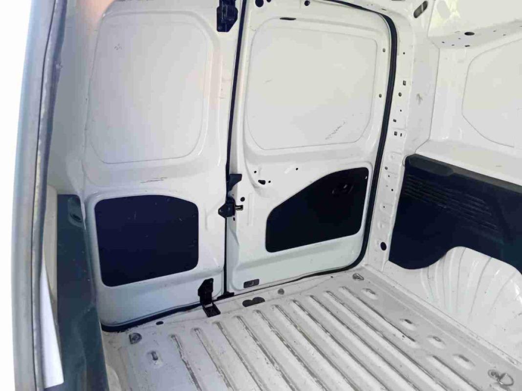 Peugeot Partner Standard 600kg BlueHDi 73kW