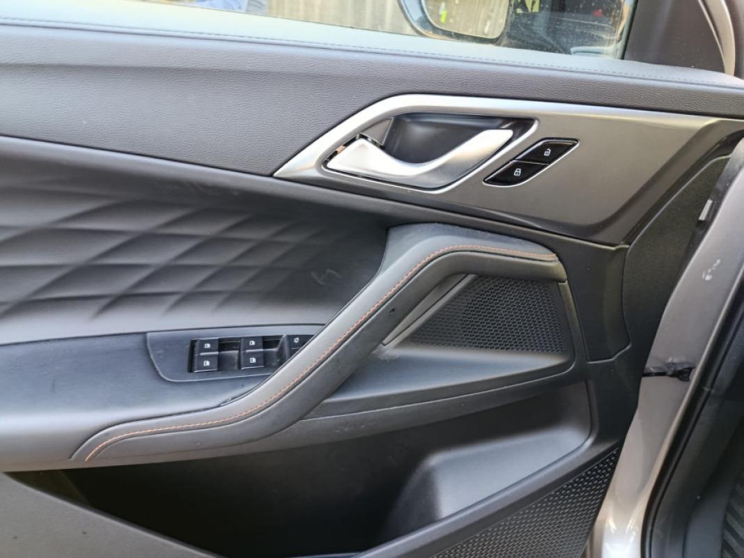 Mg Hs 1.5T AUTOMATICO LUXURY