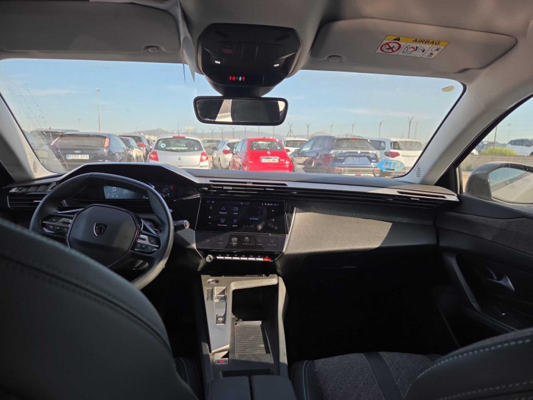 Peugeot 408 408 Allure HYBRID 136 eDCS6
