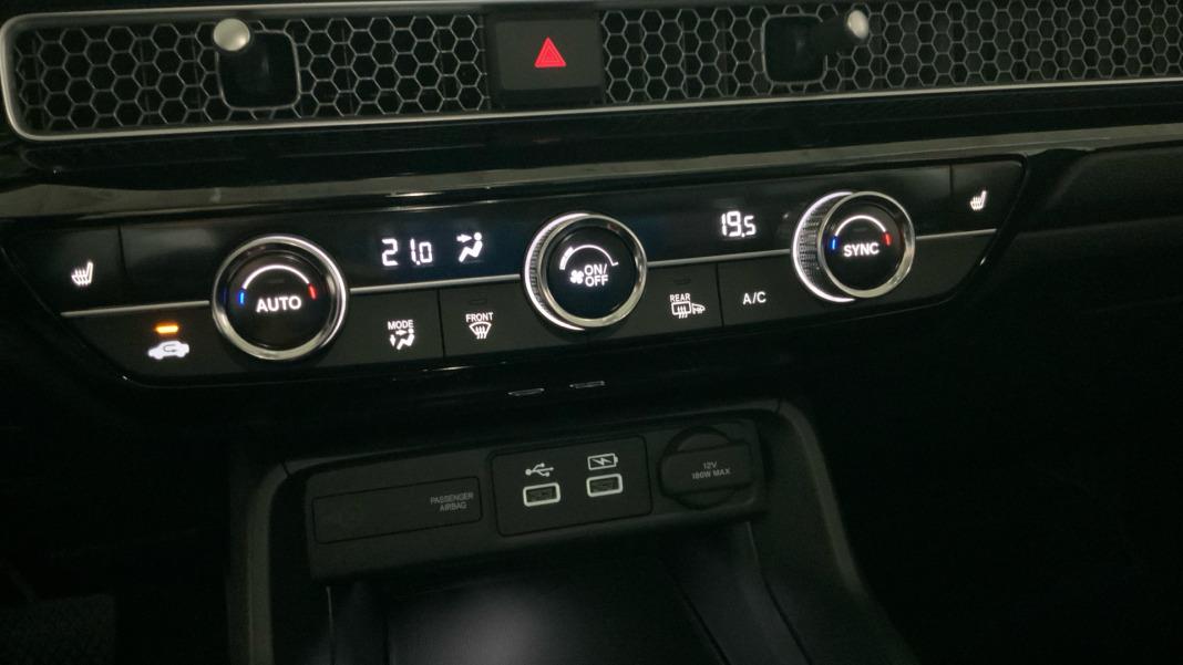 Honda Civic 2.0 i-MMD Elegance CVT