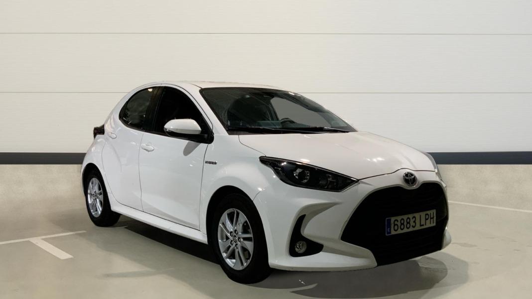 Toyota Yaris 1.5 120H Business Plus