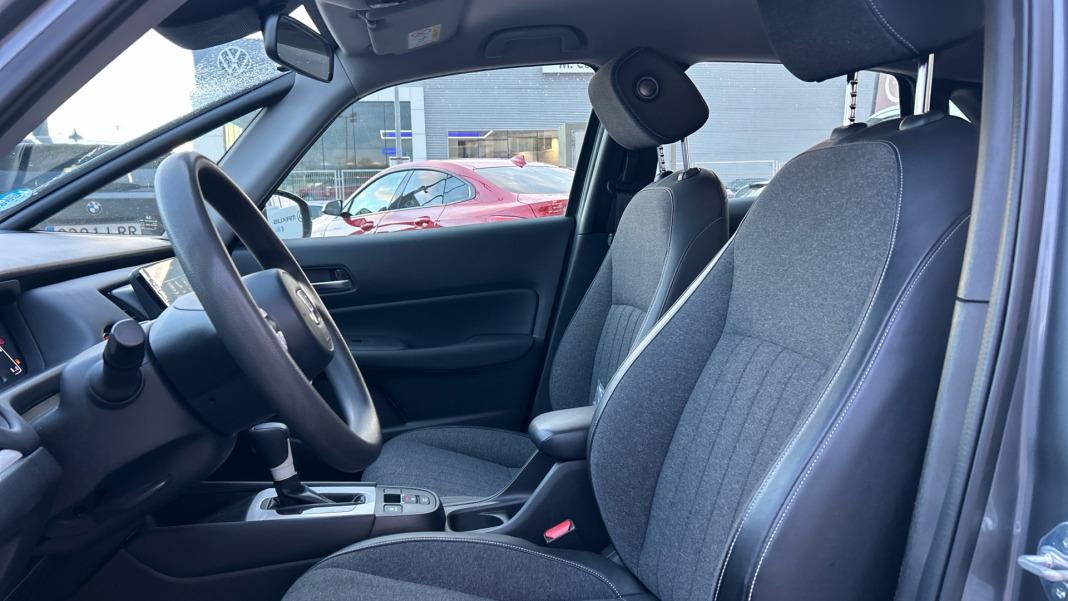 Honda Jazz 1.5 i-MMD ELEGANCE