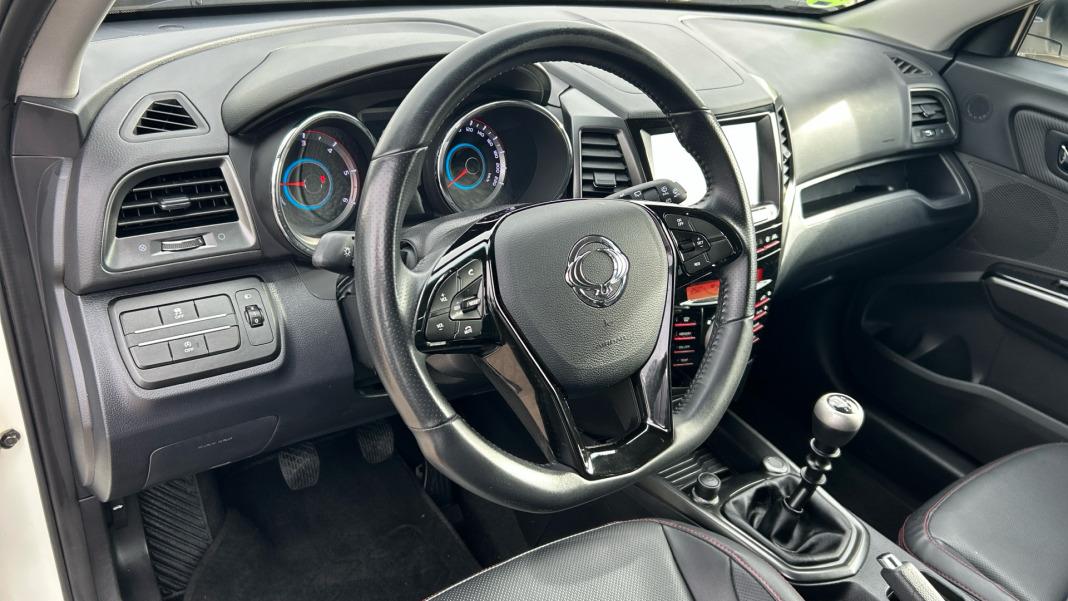 Ssangyong Xlv D16T Premium