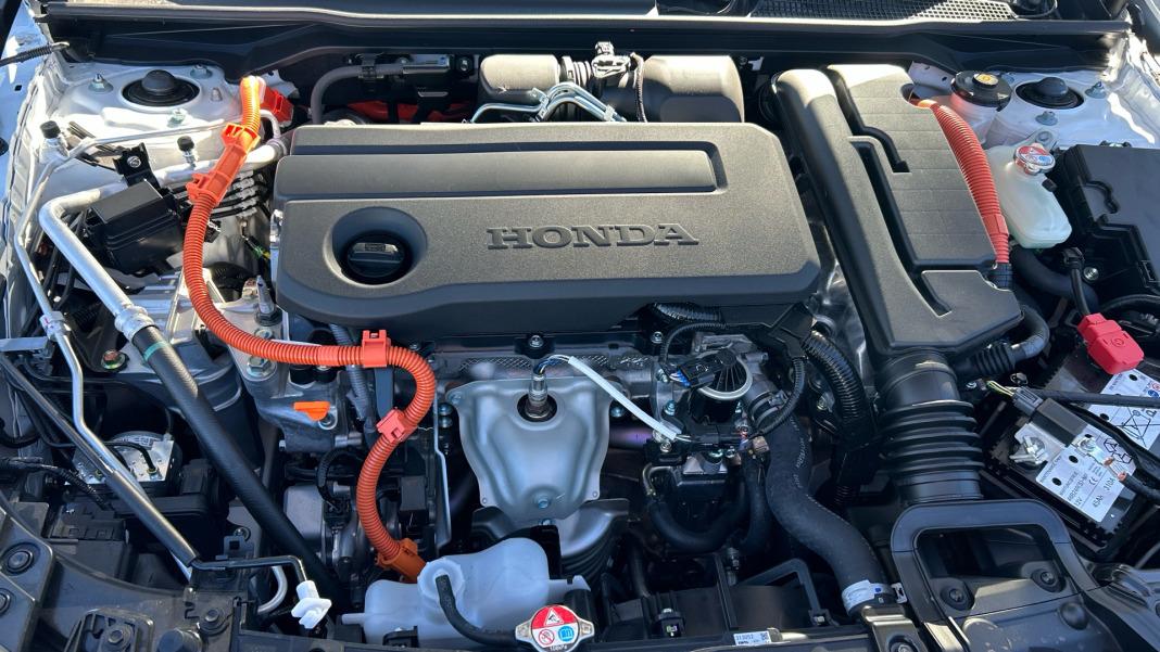 Honda Civic 2.0 i-MMD Elegance CVT