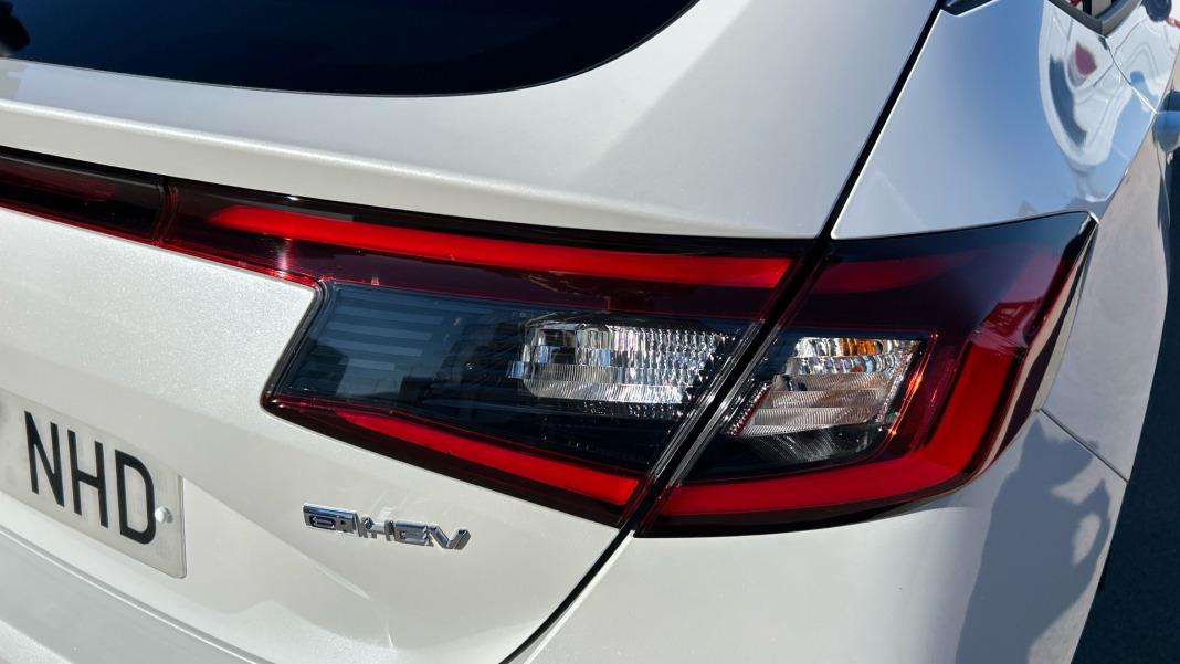 Honda Civic 2.0 i-MMD Elegance CVT