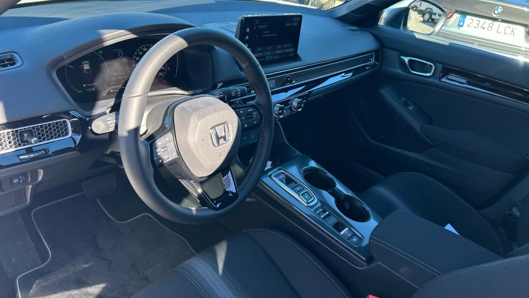 Honda Civic 2.0 i-MMD Elegance CVT